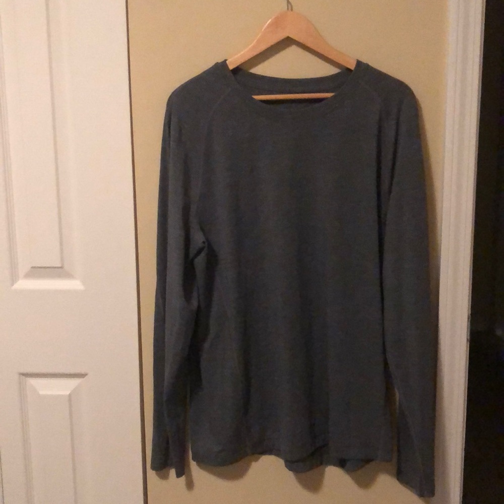 lululemon athletica Gray Long Sleeve Tee